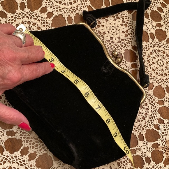 1930s Black Velvet Purse - Picture 8 of 11